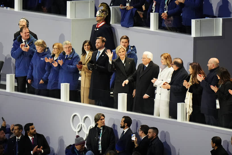 Президент МОК Кирсти Ковентри (в центре) с вице-президентом США Джей Ди Вэнсом и президентом Италии Серджо Маттареллой