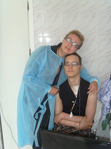 Наталья Климова и ее сын Артем. После смерти сына Наталья Юрьевна живет надеждой — стать бабушкой с помощью сурмамы