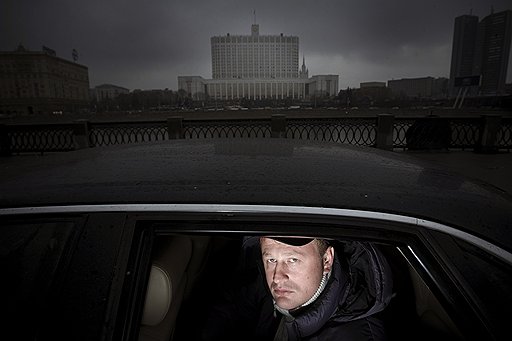 Бывший майор МВД Алексей Дымовский специально приехал в Москву, чтобы встретиться с единомышленниками и Владимиром Путиным. Последняя встреча так и не состоялась. 1-е место в номинации «Портреты. Одиночные кадры» 