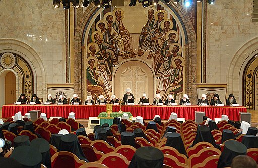 В промежутках между Архиерейскими соборами (на фото) дела архиереев будет рассматривать Общецерковный суд