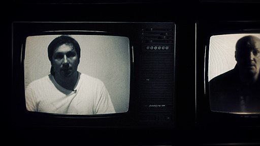 Евгений Чичваркин , бизнесмен Статья 34 (о праве на свободное использование своих способностей и имущества для предпринимательской и иной не запрещенной законом экономической деятельности).