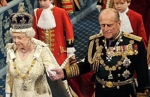 В нынешнем году у принца Филиппа два юбилея — личный и семейный: помимо собственного 90-летия отмечается еще и 60-летие брака с Елизаветой