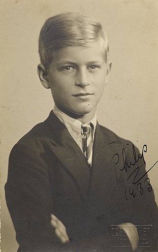 Принц Филипп всегда был привлекателен (фото 1933 года) 