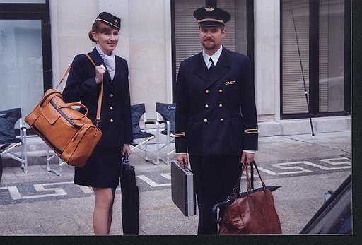 Корреспондент &quot;Огонька&quot; в роли стюардессы во время съемок сиквела &quot;Ставки&quot; (на фото слева)