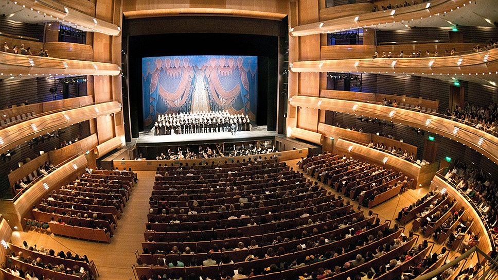 Мариинский театр обещает давать чуть ли не 1000 спектаклей и концертов в год
