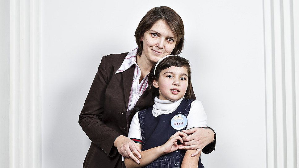 Алла Фролова, 40 лет, военнослужащая. С ней Катя, 10 лет 