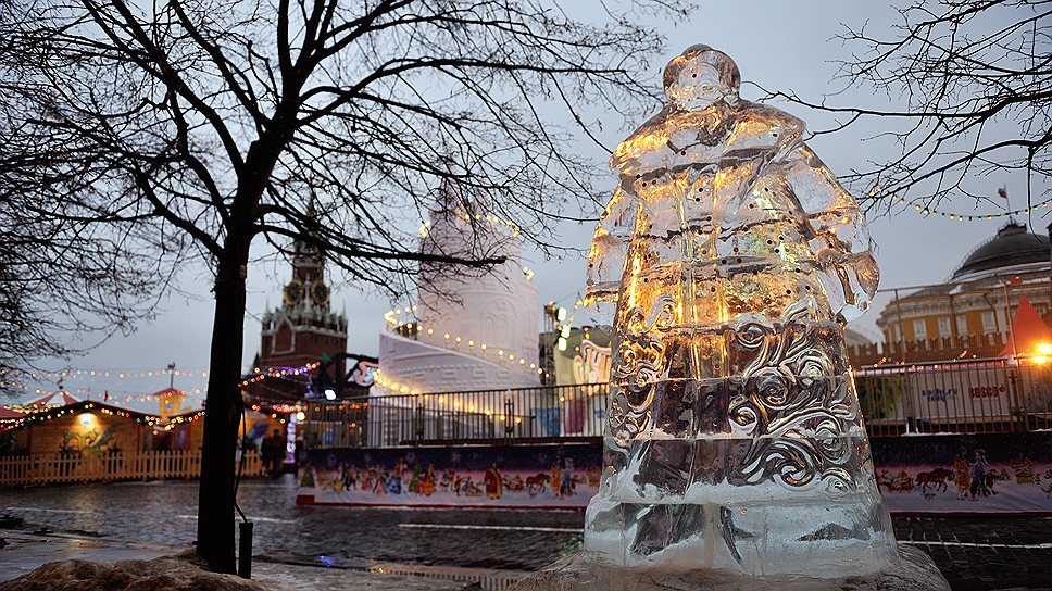 Ледовые скульптуры на Красной площади 
