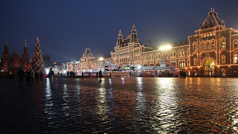 2012 год. ГУМ-Каток на Красной площади 
