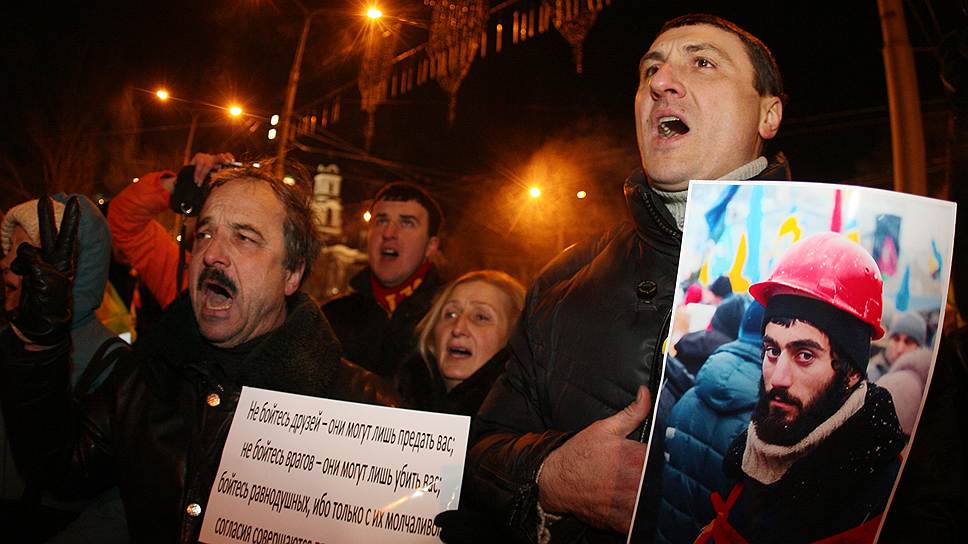 На востоке Украины не сомневаются, что за стояние на майдане в Киеве неплохо платят