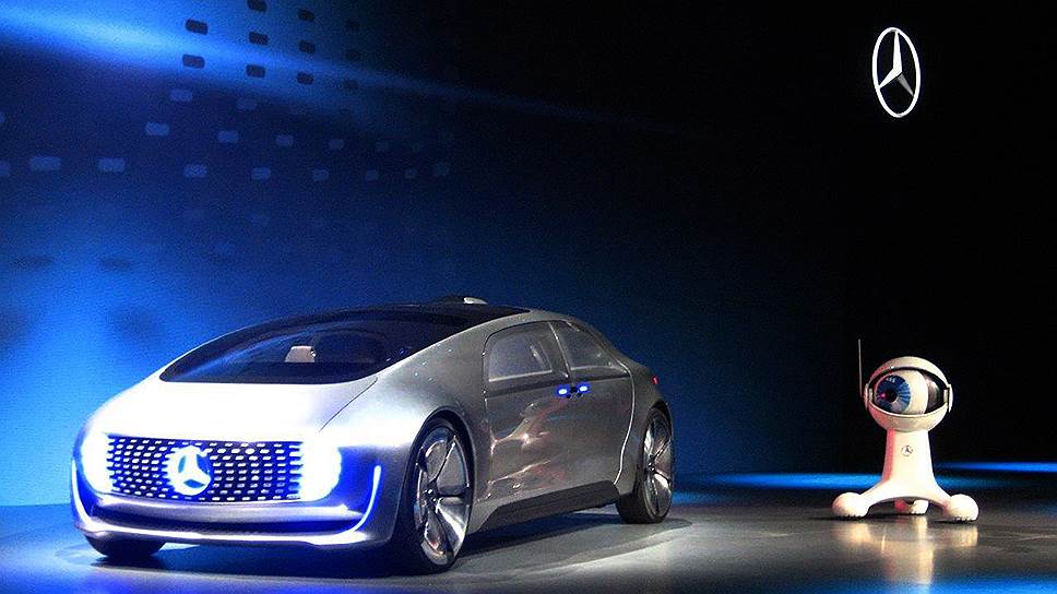 Сенсация выставки — беспилотный автомобиль Mercedes, настоящий мобильный дом, как называют его создатели