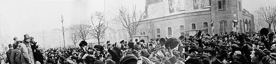 Жители Кракова приветствуют советские войска, освободившие город, январь 1945 года 