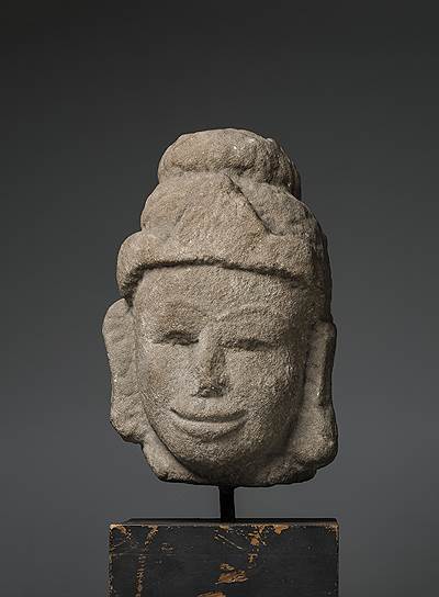 Голова Будды. Таиланд, VII век 
