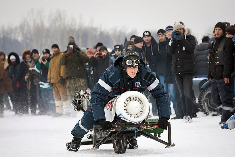 Унимото по-русски: колесо, двигатель и отчаянный парень сверху