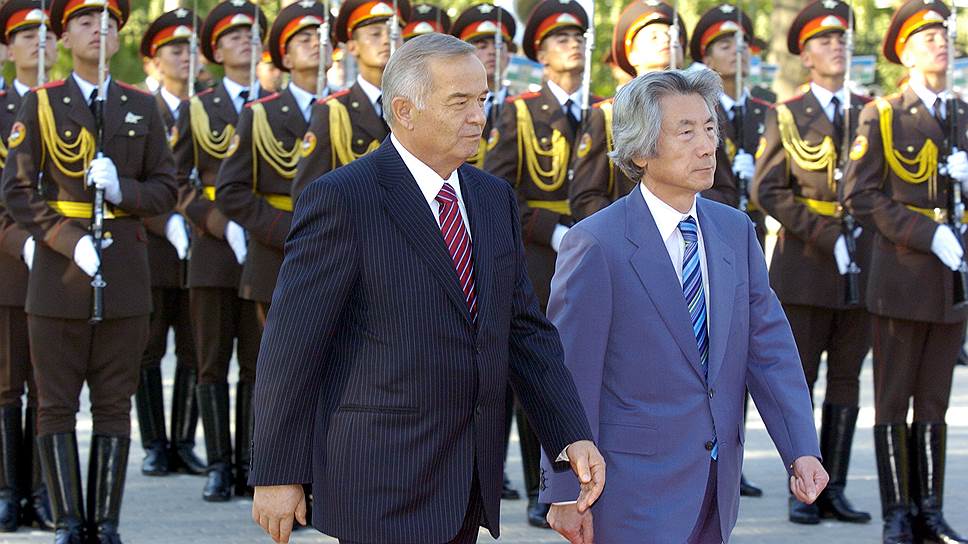 Токио подчеркнуто уважительно относился к Каримову. На фото визит в Ташкент главы японского правительства Дзюнъитиро Коидзуми в 2006-м
