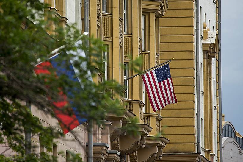 В посольстве США в Москве меняются руководители, но разрушенные связи между странами эти перемены не восстанавливают  
