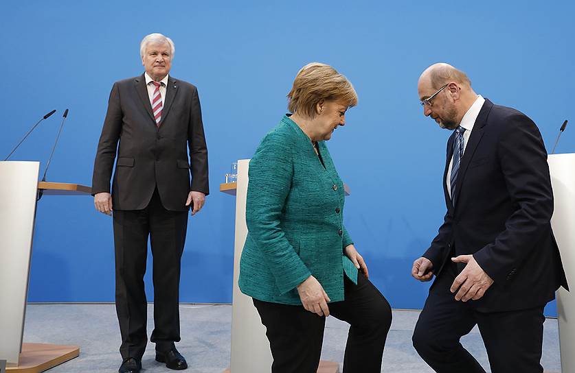 Ангела Меркель и Мартин Шульц (справа) договорились о принципах создания правительственной коалиции. Остается выяснить, кто из них теперь первым сделает неверный шаг 
