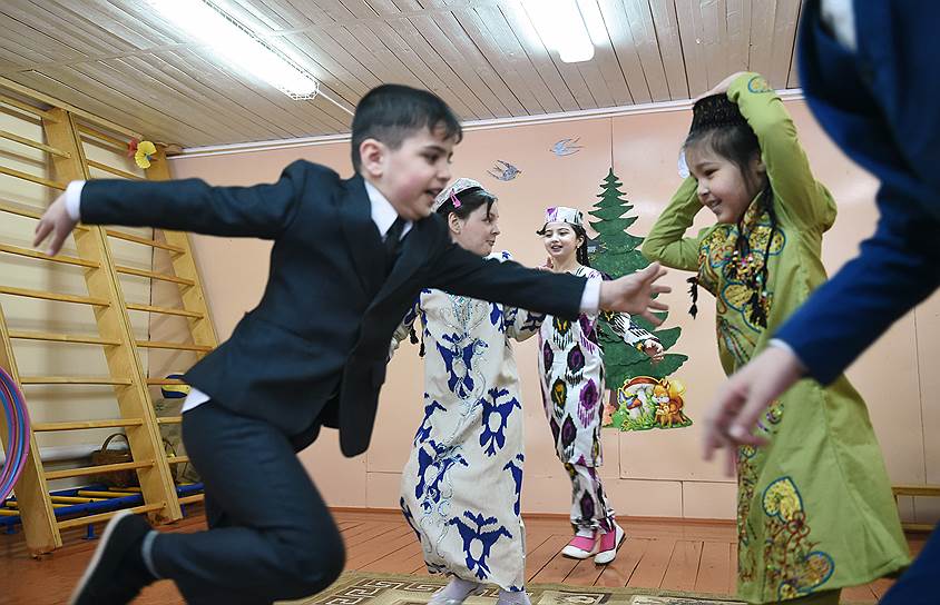 В начальной школе деревни Алексеевское почти все ученики таджики