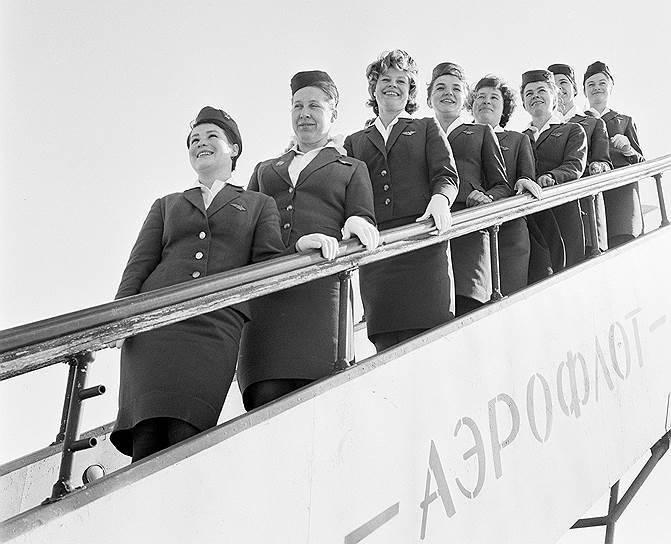 Униформу для стюардесс впервые утвердили в 1954 году 
