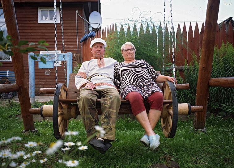 Андрей Чумин с женой - карелы - живут в деревне Чамерово