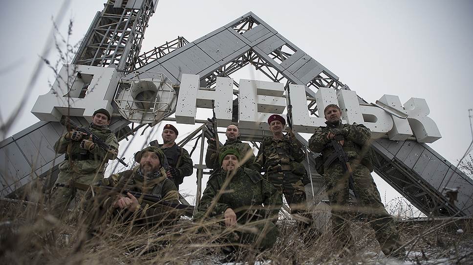 На выборах в Донецке многое решат голоса военных
