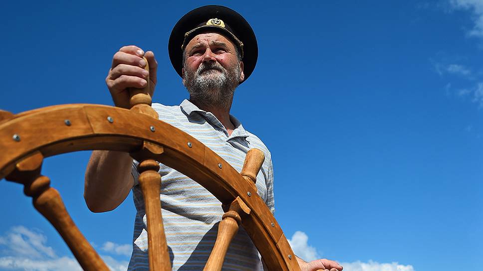 Как бывший моряк открыл музей лодки в вологодской глубинке