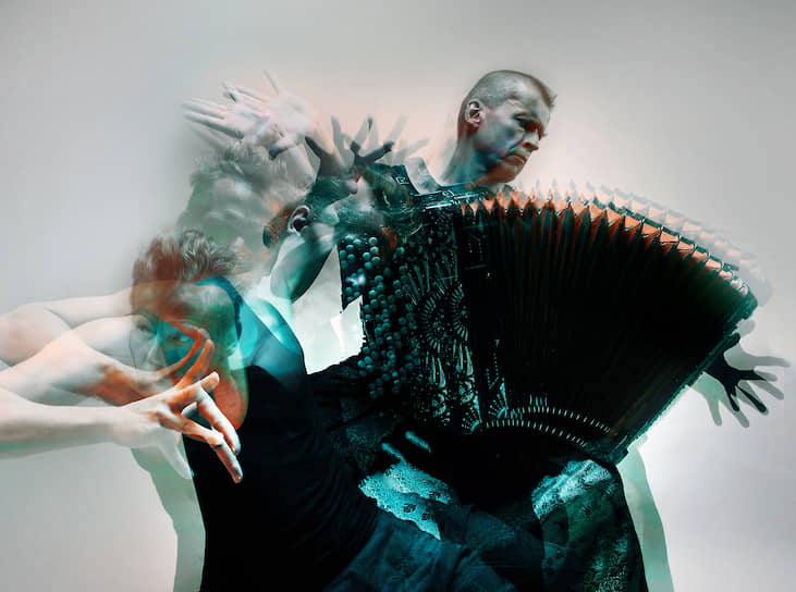 Дуэт Breath хореографа Теро Сааринена и композитора Киммо Похьонена — один из участников фестиваля Open Look