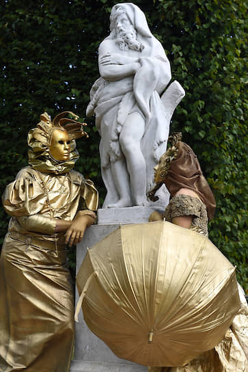 Гостей фестиваля итальянской культуры Tiepolo fest III ждали персонажи c венецианского карнавала 