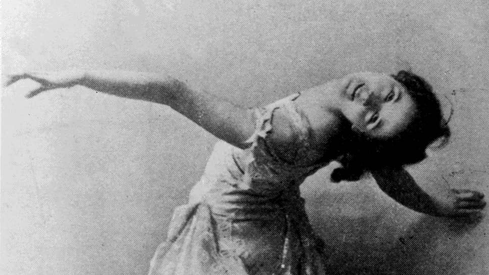 Из эксцентричной «босоножки» Айседора Дункан превратилась в основоположницу свободного танца, а также любимую героиню читателей «Огонька»