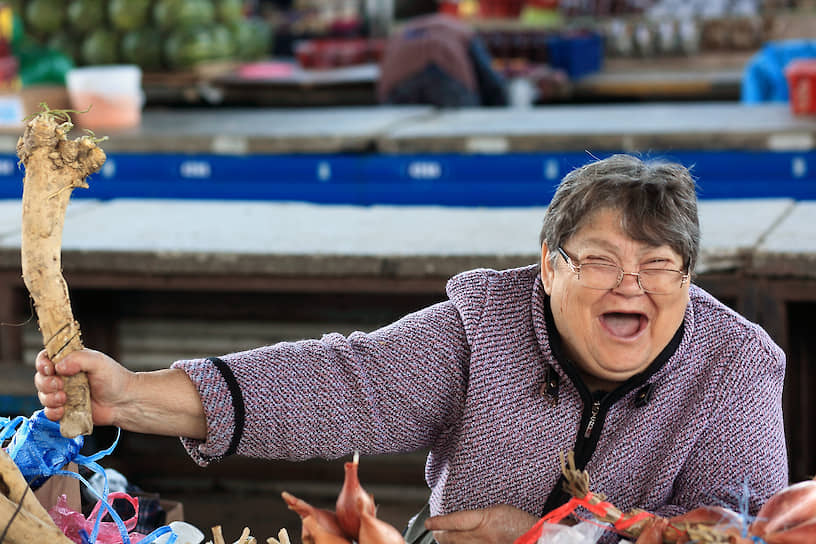 «Хрен вам!» Продавец Тамара Васильевна Хрестина на Центральном продовольственном рынке в Хабаровске