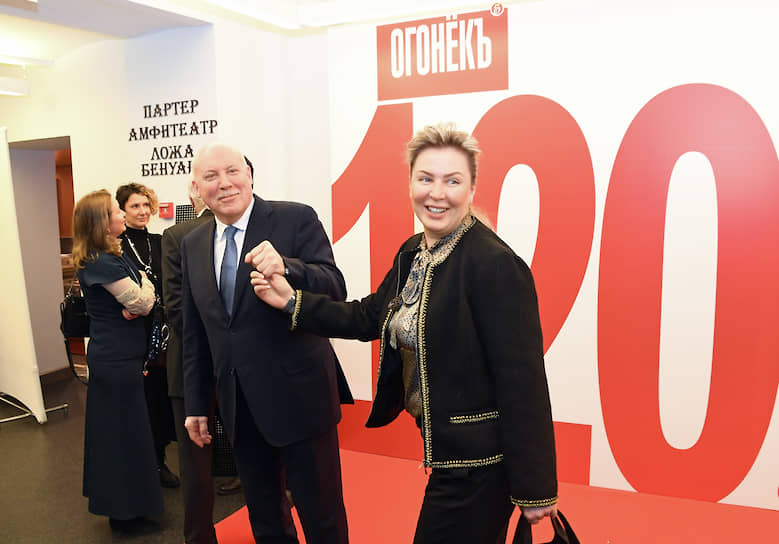 Посол РФ в Белоруссии Дмитрий Мезенцев с женой Евгенией специально прилетели на праздник