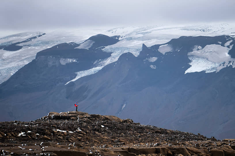 В августе 2019 года исландцы почтили минутой молчания исчезнувший ледник Окйекюдль