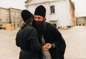 Монахи