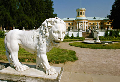 Архангельское &mdash; территория памятника культуры и военного санатория