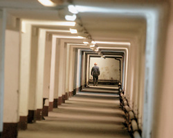 Этот подземный переход связывает прокатчиков с литейщиками 