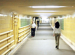 Проспект Юшкявичуса - подземный переход, соединяющий два здания телецентра