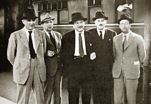 Договор с СССР подписывал посланник Югославии в Москве Милан Гаврилович (на снимке в центре)