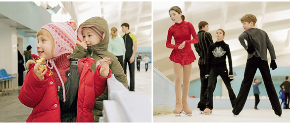 Школа фигурного катания в Екатеринбурге. Пока старшие тренируются, младшие наблюдают