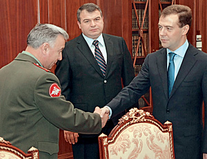 Президент пожал руку, и Николай Макаров возглавил Генштаб