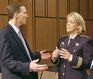 Еще одна «блондинка в законе» - новый шеф полиции Вашингтона Кэти Ланьер