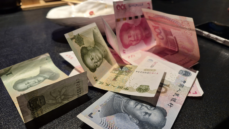 Почему страховщики отказываются от инструментов в альтернативных валютах