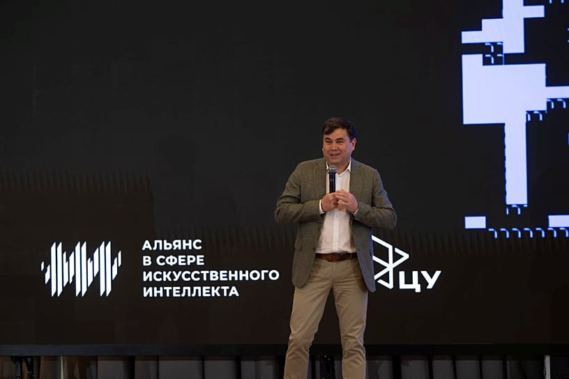 Евгений Ивашкевич, ректор Центрального университета