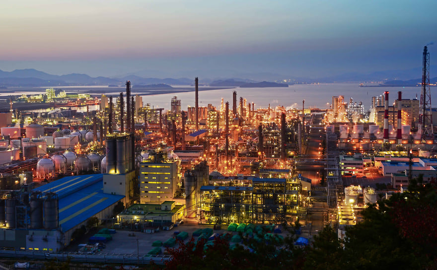 Крупнейший в стране нефтехимический индустриальный кластер в городе Йосу