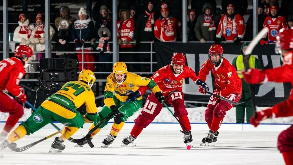 Матч между ХК «СКА-Уральский трубник» и ХК «Водник»