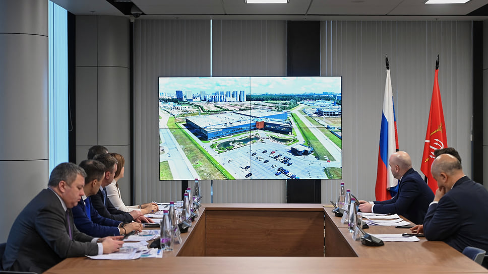 Во время совещания в Невской ратуше