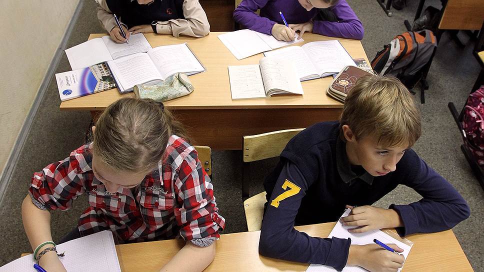 «Чем больше школьники узнают о присоединении Крыма из СМИ, тем больше у них вопросов»