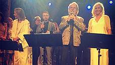 «Впервые с 1982 года ABBA исполнила несколько песен для гостей»