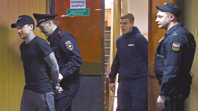 Александр Кокорин и Павел Мамаев сыграют уже на свободе