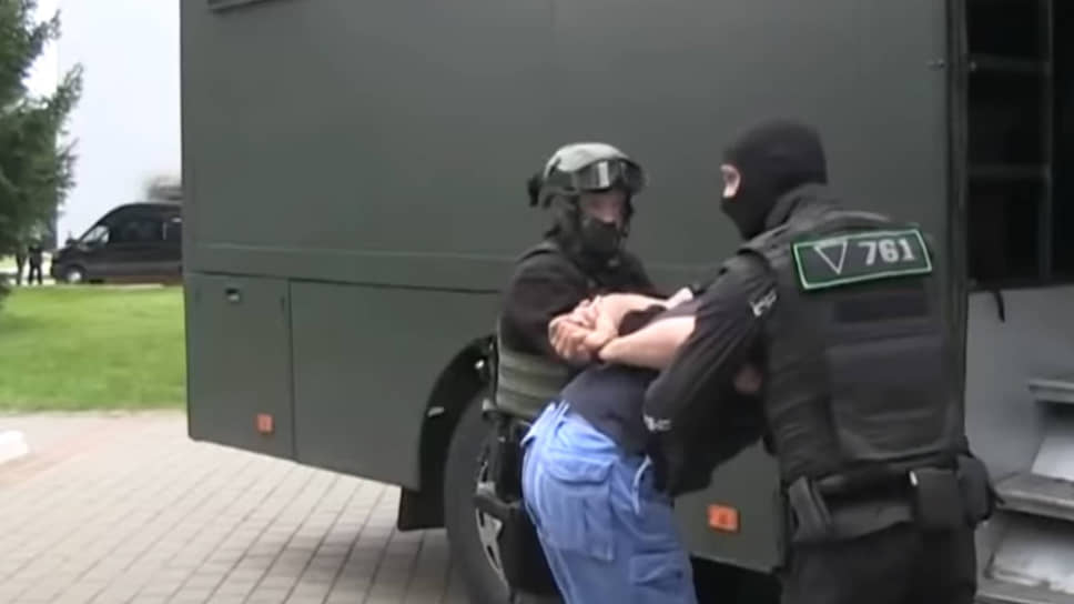 Почему белорусские власти задержали российских граждан
