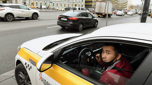 Таксистов прогонят по городу // Какой экзамен придется сдавать водителям в Москве