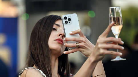 Игристое сменило приоритеты // Какие алкогольные напитки предлагают премиальные заведения вместо Moet Hennessy